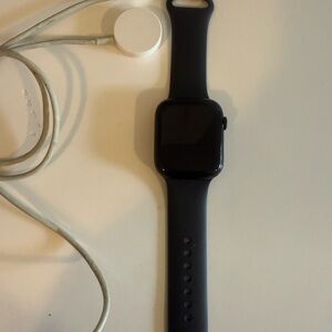 Black Apple Smartwatch Series 7 Aluminum. No scratches, No box.
